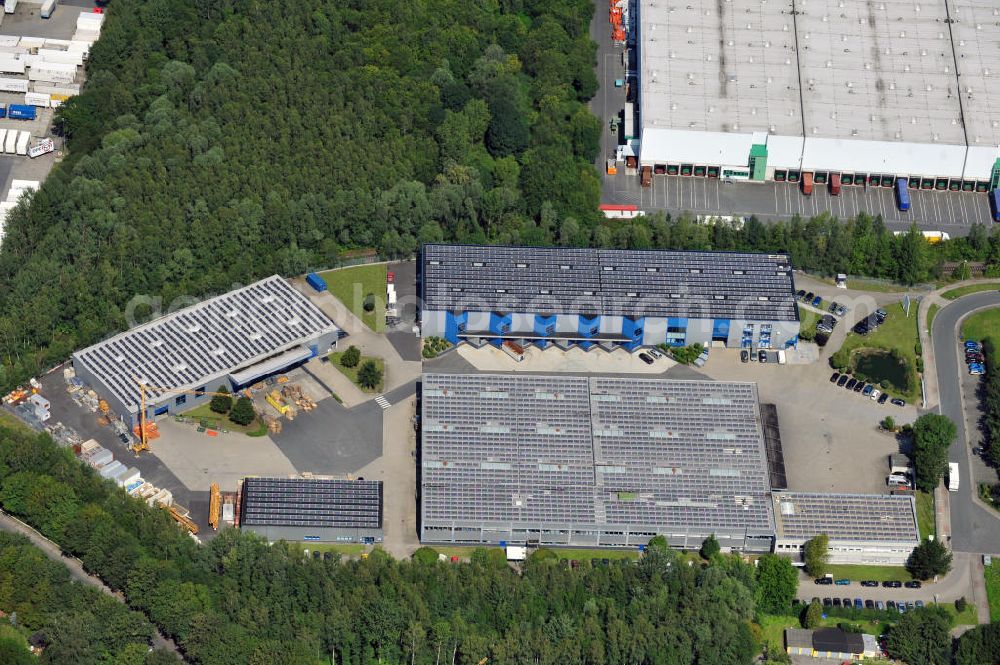 Aerial image Unna - Gewerbehof im Industriegebiet Nord mit zwei Logistikhallen, ein Bürogebäude mit Lagerhalle und eine Lager- und Produktionshalle an der Dreherstraßein Unna in Nordrhein-Westfalen / North Rhine-Westphalia. Ein Projekt der Unternehmensgruppe Markus Gerold.