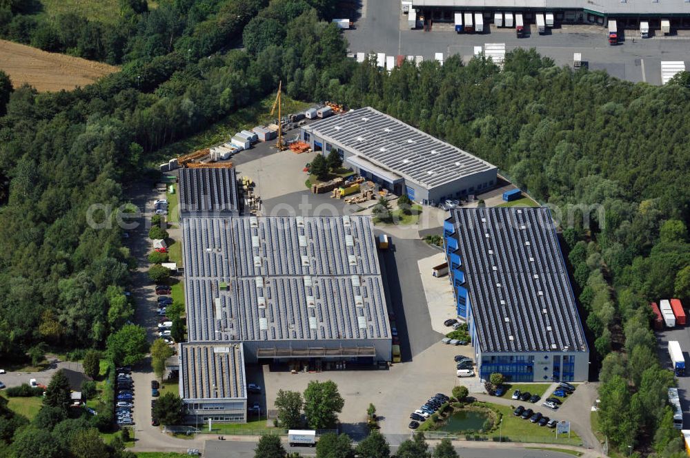 Unna from above - Gewerbehof im Industriegebiet Nord mit zwei Logistikhallen, ein Bürogebäude mit Lagerhalle und eine Lager- und Produktionshalle an der Dreherstraßein Unna in Nordrhein-Westfalen / North Rhine-Westphalia. Ein Projekt der Unternehmensgruppe Markus Gerold.