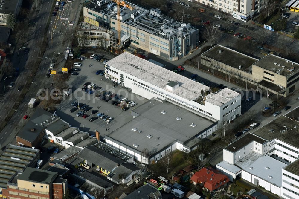 Berlin from the bird's eye view: Commercial properties at the Tempelhofer Weg in Berlin Neukoelln