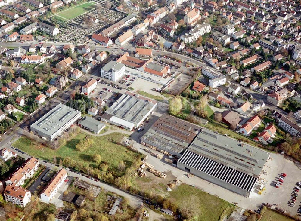 Augsburg from the bird's eye view: Gewerbeobjekt der MÜBAU an der Ulmerstraße 249 - 255 in 86391 Stadtbergen / Augsburg.