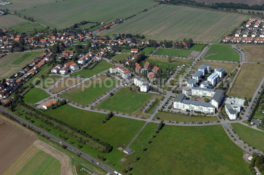 Großkugel from the bird's eye view: Der Gewerbepark Großkugel bietet mehr als nur Gewerbegrundstücke. Flexible Grundstücksgrößen, bedarfsgerechten Zuschnitt der Grundstücke, ebene Lage, sofortige Bebaubarkeit. Das alles in der Nähe des Flughafens Leipzig-Halle, der Autobahn A9 (Nürnberg - Berlin) und der Bundesstraße B6. Ein sehr guter Standort für Industrie-, Gewerbe- und Büroansiedlung. Ein Projekt der HVB-Immobilien AG.