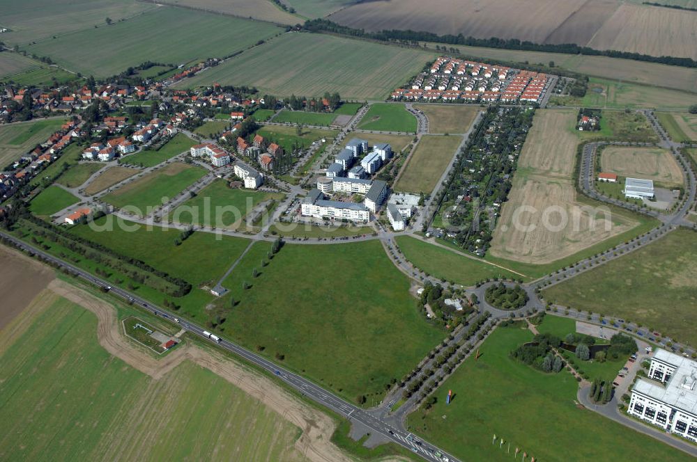 Aerial image Großkugel - Der Gewerbepark Großkugel bietet mehr als nur Gewerbegrundstücke. Flexible Grundstücksgrößen, bedarfsgerechten Zuschnitt der Grundstücke, ebene Lage, sofortige Bebaubarkeit. Das alles in der Nähe des Flughafens Leipzig-Halle, der Autobahn A9 (Nürnberg - Berlin) und der Bundesstraße B6. Ein sehr guter Standort für Industrie-, Gewerbe- und Büroansiedlung. Ein Projekt der HVB-Immobilien AG.