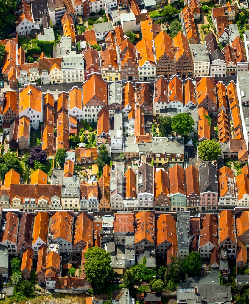 Aerial photograph Lübeck - Gabled houses of the old town in the center of Luebeck in Schleswig-Holstein