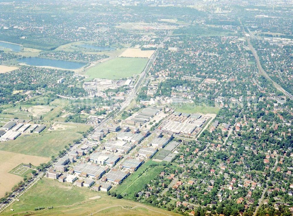 Aerial image Berlin - Mahlsdorf - GIP-Gewerbegebiet in Berlin-Mahlsdorf an der B1.