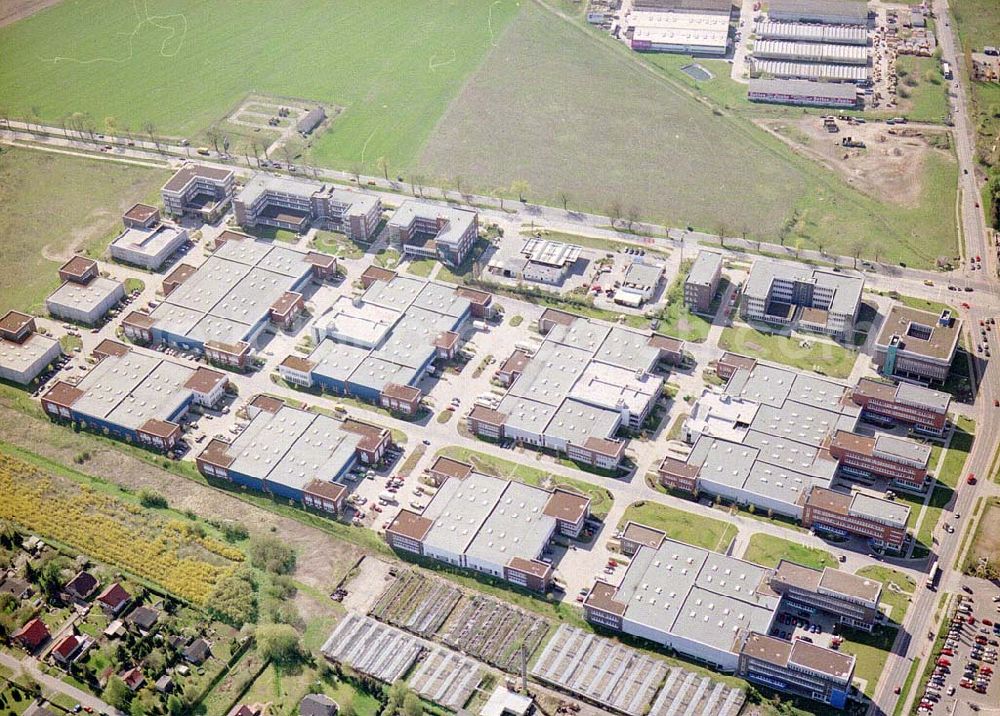 Aerial photograph Berlin - Mahlsdorf - GIP-Objekt an der B1 in Berlin-Mahlsdorf.