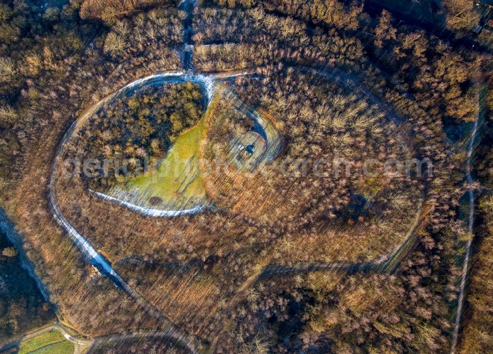 Aerial photograph Hamm - Peak of former coal mine Sachsen which was reshaped into the forested park called Windsegelhalde in Hamm in the state North Rhine-Westphalia