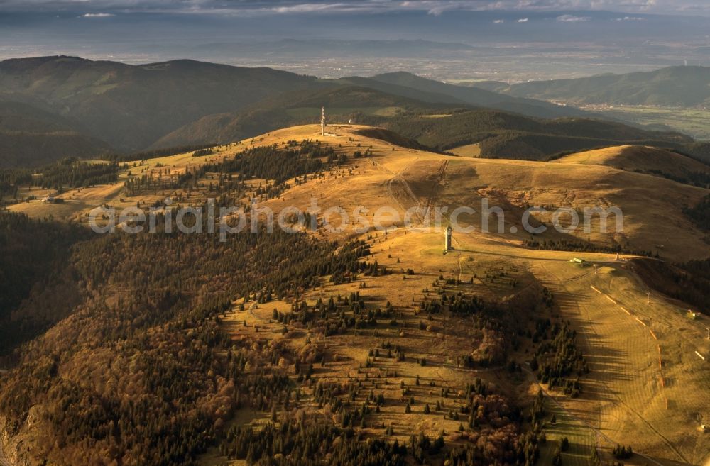 Feldberg (Schwarzwald) from the bird's eye view: Mountainous landscape of Feldberg in the Black Forest in Feldberg (Schwarzwald) in the state Baden-Wuerttemberg