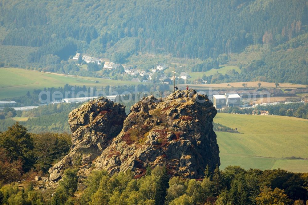 Aerial photograph Olsberg - Rocky and mountainous landscape of Feldstein - Landschaft Bruchhauser Steine in Olsberg in the state North Rhine-Westphalia, Germany