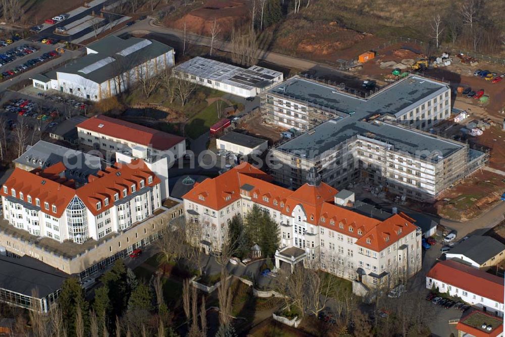 Glauchau from the bird's eye view: Blick auf das Gelände des Kreiskrankenhaus Rudolf Virchow mit der Baustelle des Erweiterungsbau. Kontakt: Kreiskrankenhaus Rudolf Virchow gGmbH Glauchau, Virchowstraße 18, 08371 Glauchau, Tel. 03763 43-0, E-Mail info@kreiskrankenhaus-glauchau.de,