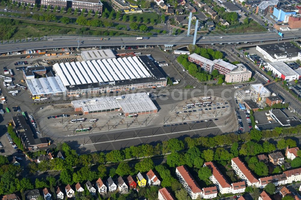 Bremen from the bird's eye view: Tracks of Bremer Strassenbahn AG at the depot of the operating plant in the district Neustadt in Bremen, Germany