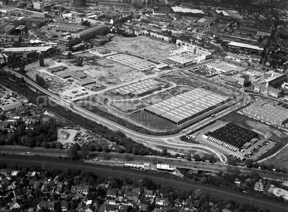 Düsseldorf from the bird's eye view: Tracks of of Rheinbahn AG at the depot of the operating plant in the district Lierenfeld in Duesseldorf in the state North Rhine-Westphalia, Germany