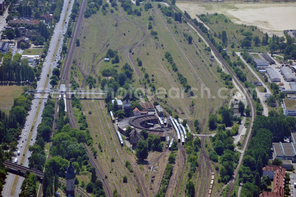 Aerial photograph Berlin - Tracks on the former goods yard and the operating base Schöneweide in Berlin