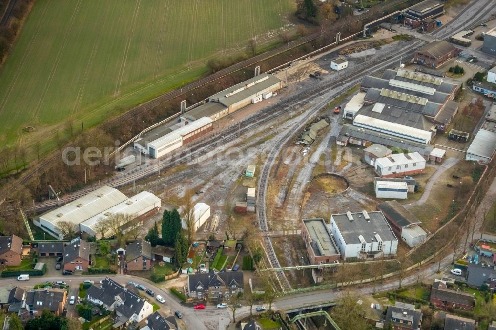 Gladbeck from above - Trackage and rail routes on the roundhouse - locomotive hall of the railway operations work on Tauschlagstrasse in Gladbeck in the state North Rhine-Westphalia, Germany