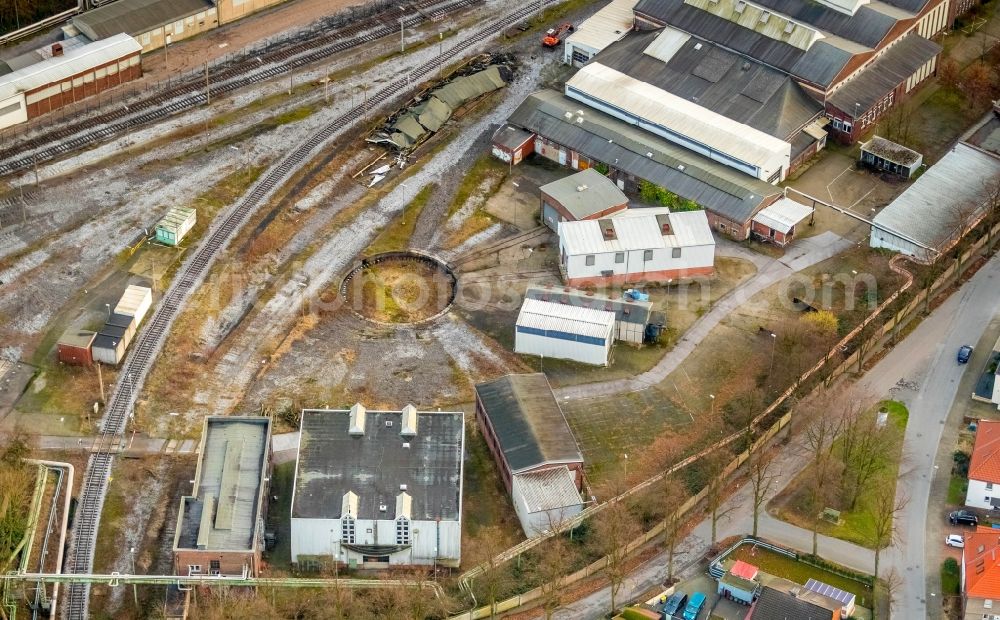 Aerial image Gladbeck - Trackage and rail routes on the roundhouse - locomotive hall of the railway operations work on Tauschlagstrasse in Gladbeck in the state North Rhine-Westphalia, Germany