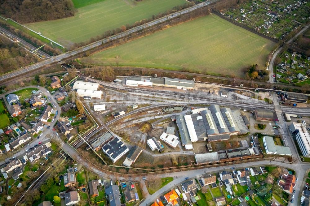 Gladbeck from above - Trackage and rail routes on the roundhouse - locomotive hall of the railway operations work on Tauschlagstrasse in Gladbeck in the state North Rhine-Westphalia, Germany