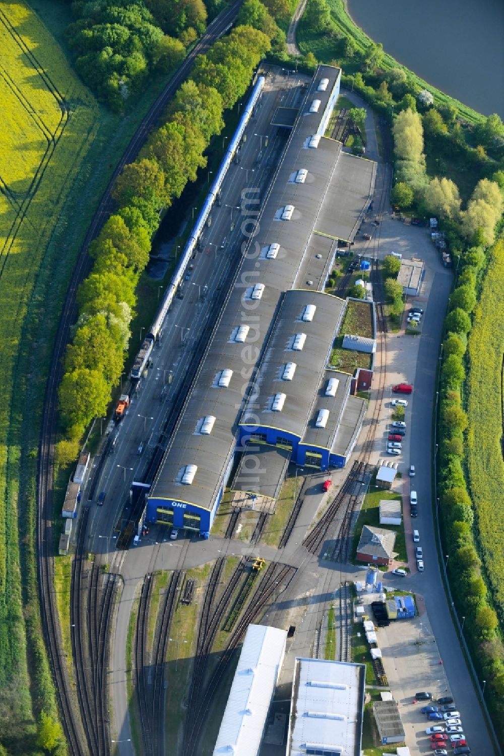 Aerial photograph Uelzen - Tracks of Osthannoversche Eisenbahnen AG on Dannenberger Bahnbogen at the depot of the operating plant in Uelzen in the state Lower Saxony, Germany