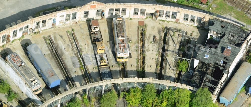 Aerial photograph Augsburg - Trackage and rail routes on the roundhouse - locomotive hall of the railway operations work - Bahnpark in Augsburg in the state Bavaria