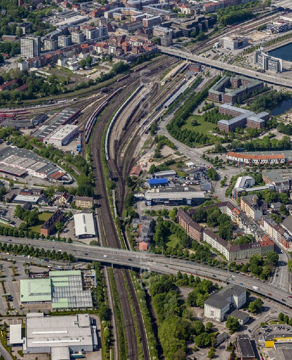 Aerial image Kiel - Railway tracks and propelling vehicle halls of the road of company work German Railways Regio in Kiel in the federal state Schleswig-Holstein, Germany