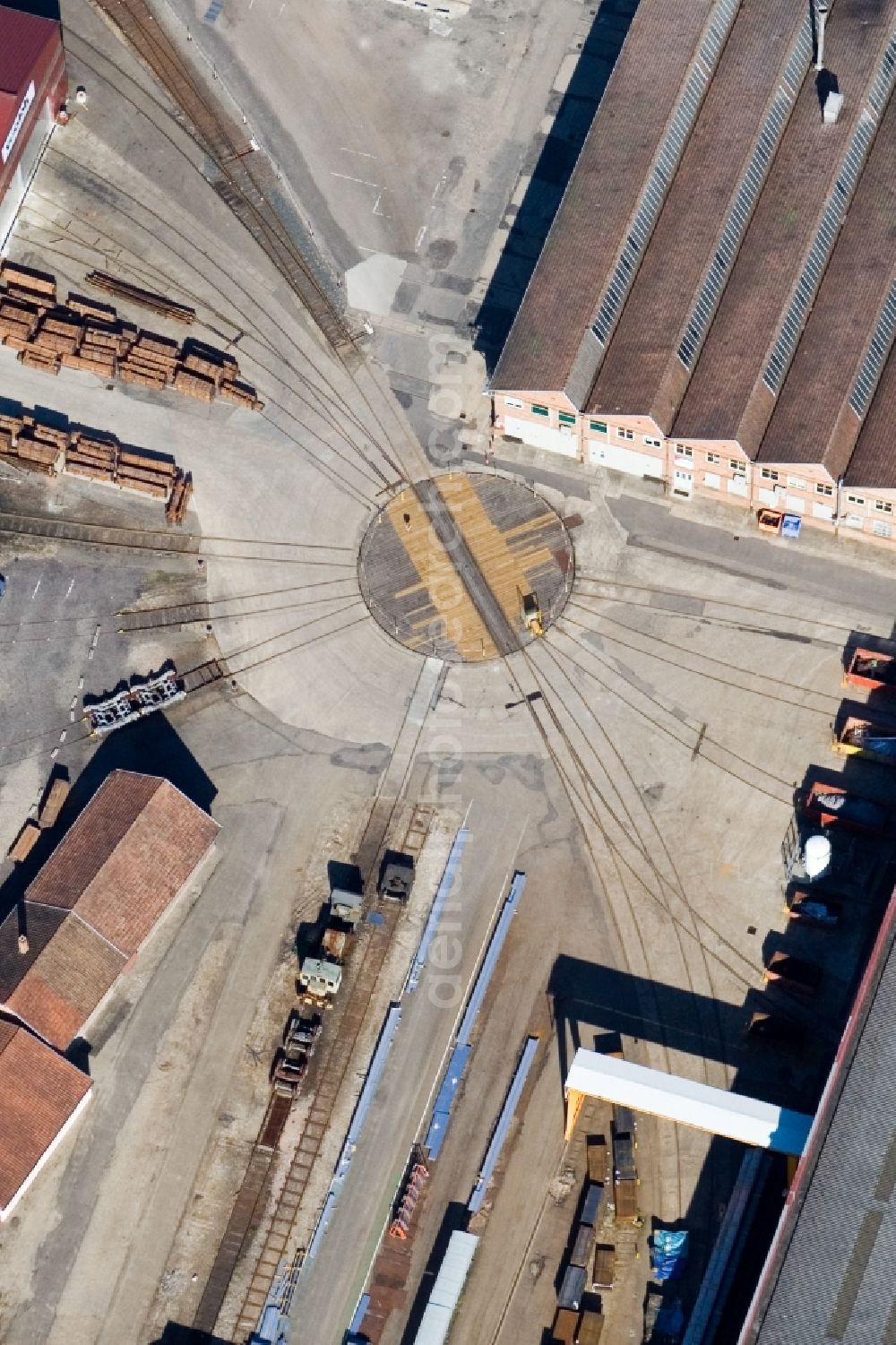 Reichshoffen from the bird's eye view: Railway circle on the premises of Alstom Transport Reichshoffen in Reichshoffen in Grand Est, France