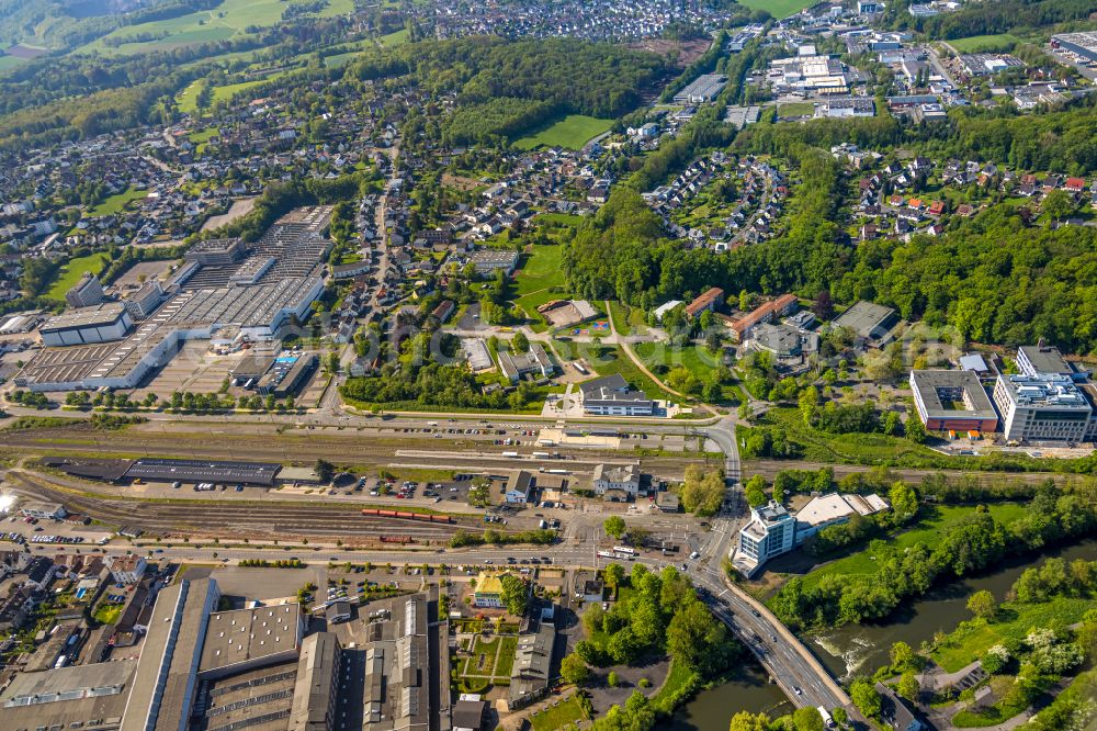 Aerial photograph Arnsberg - Track layout and station building of Neheim-Huesten station in Arnsberg in the state of North Rhine-Westphalia, Germany