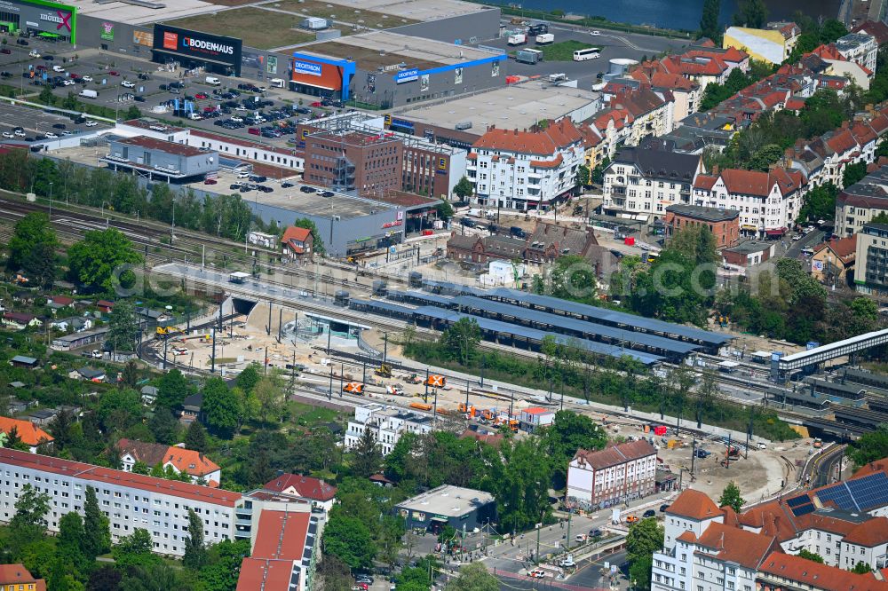 Aerial photograph Berlin - Station building of S-Bahnhof Schoeneweide in the district Niederschoeneweide in Berlin, Germany