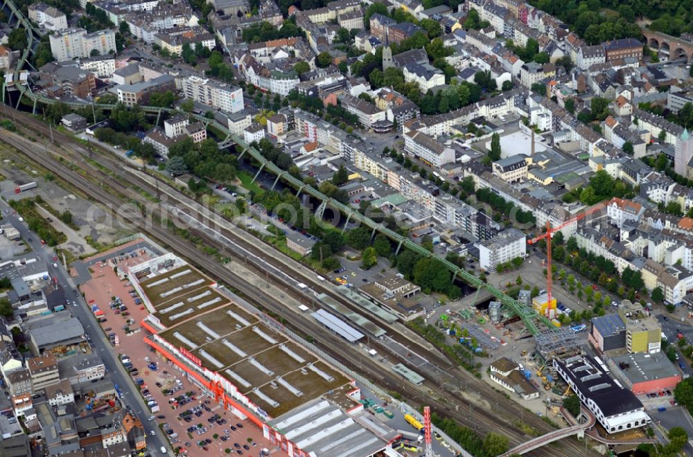 Wuppertal from the bird's eye view: Station railway building trainstation Oberbarmen of the Deutsche Bahn on Wuppertaler Schwebebahn in the district Oberbarmen-Schwarzbach in Wuppertal in the state North Rhine-Westphalia, Germany