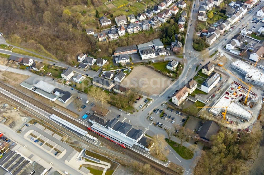 Aerial image Arnsberg - Station railway building of the Deutsche Bahn in Arnsberg in the state North Rhine-Westphalia, Germany