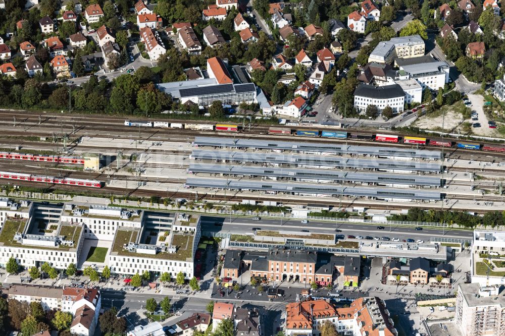 Aerial photograph München - Station railway building of the Deutsche Bahn on Bahnhof Muenchen-Pasing in Munich in the state Bavaria, Germany