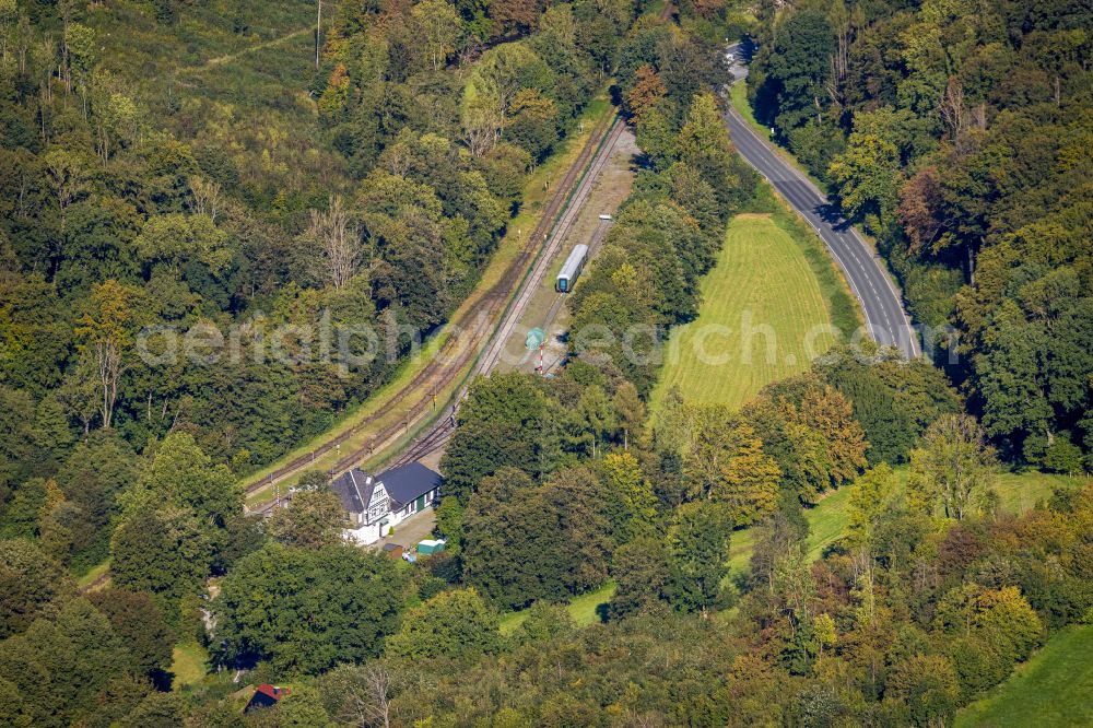 Aerial image Binolen - Station railway building of the Deutsche Bahn in Binolen in the state North Rhine-Westphalia, Germany