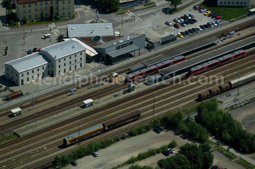 Buchloe from the bird's eye view: Station railway building of the Deutsche Bahn in Buchloe in the state Bavaria, Germany