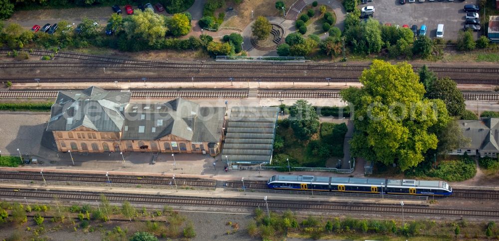 Aerial photograph Dorsten - Station railway building of the Deutsche Bahn in Dorsten in the state North Rhine-Westphalia