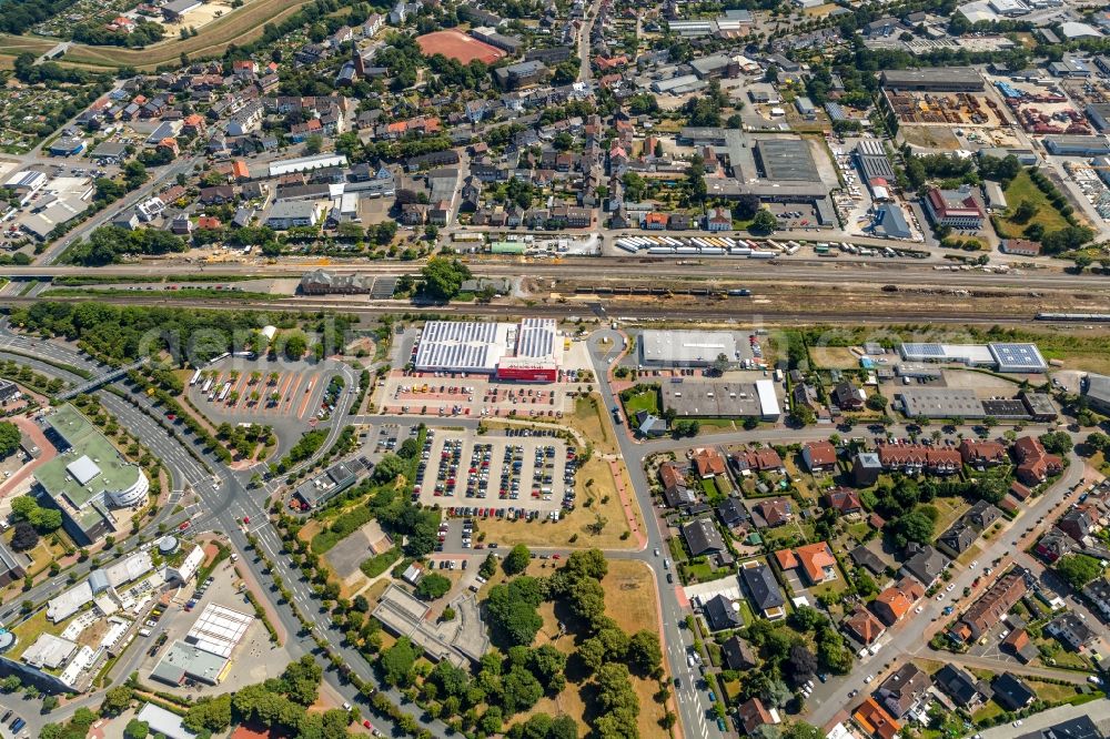 Dorsten from the bird's eye view: Station railway building of the Deutsche Bahn in Dorsten in the state North Rhine-Westphalia, Germany