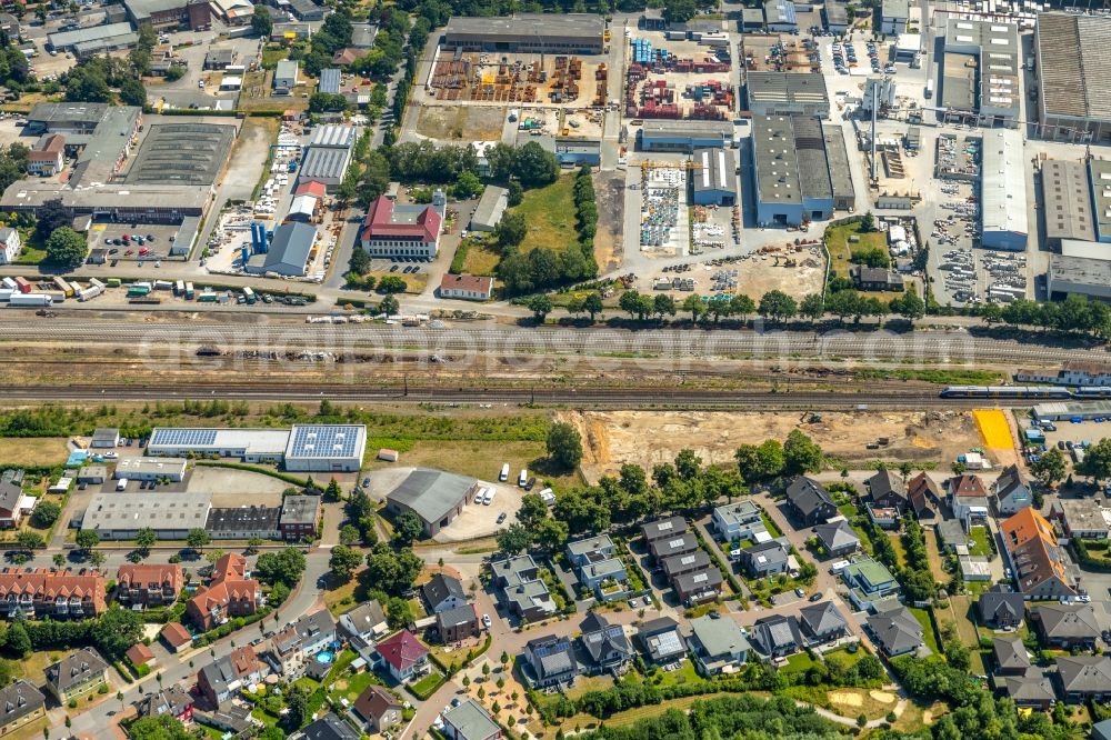 Aerial photograph Dorsten - Station railway building of the Deutsche Bahn in Dorsten in the state North Rhine-Westphalia, Germany