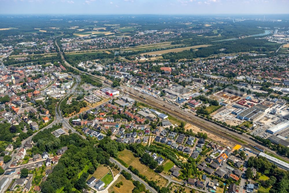 Dorsten from the bird's eye view: Station railway building of the Deutsche Bahn in Dorsten in the state North Rhine-Westphalia, Germany