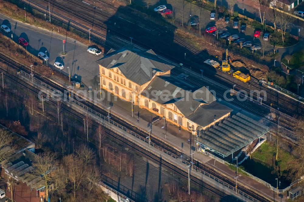 Aerial photograph Dorsten - Station railway building of the Deutsche Bahn in Dorsten in the state North Rhine-Westphalia, Germany