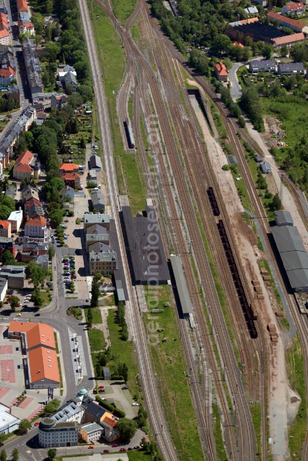 Aerial image Freiberg - Station railway building of the Deutsche Bahn in Freiberg in the state Saxony, Germany