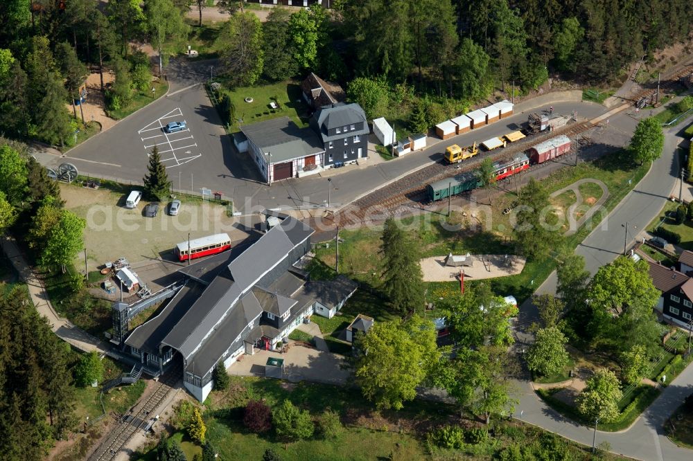 Aerial photograph Lichtenhain/Bergbahn - Station railway building of the Deutsche Bahn in Lichtenhain/Bergbahn in the state Thuringia, Germany