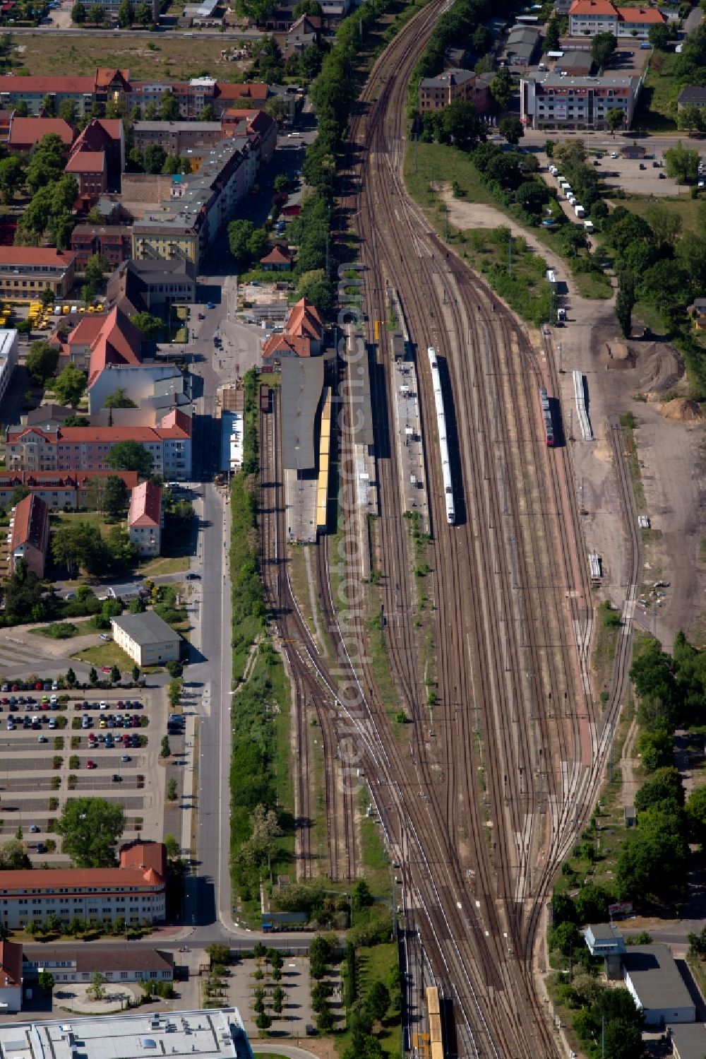 Aerial image Oranienburg - Station railway building of the Deutsche Bahn in Oranienburg in the state Brandenburg, Germany