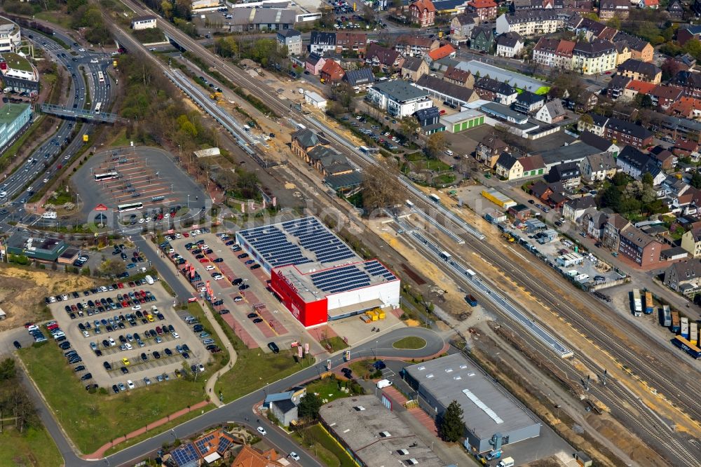 Dorsten from the bird's eye view: Station railway building of the Deutsche Bahn in the district Feldmark in Dorsten in the state North Rhine-Westphalia, Germany