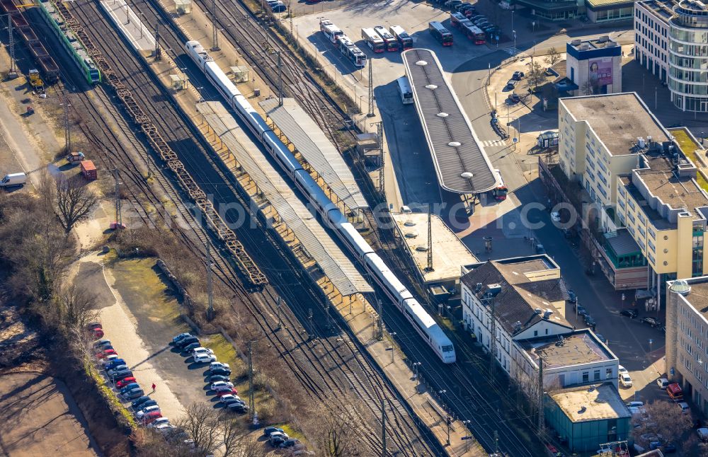 Unna from above - Station railway building of the Deutsche Bahn on street Bahnhofstrasse in Unna at Ruhrgebiet in the state North Rhine-Westphalia, Germany