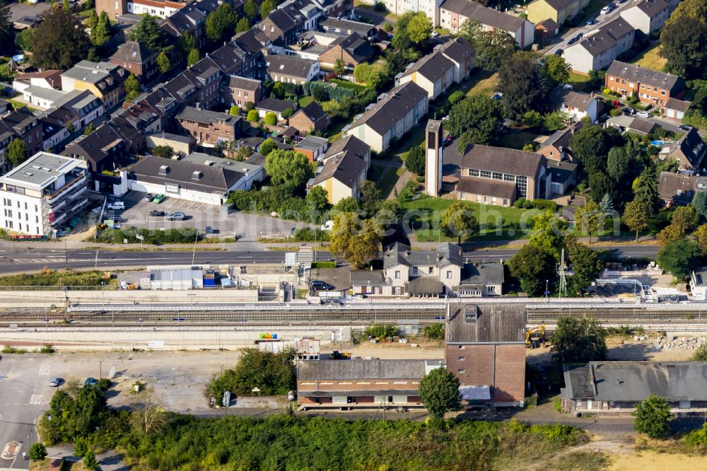 Osterath from above - Track layout and station building on Nibbelsweg in Meerbusch in the state of North Rhine-Westphalia, Germany