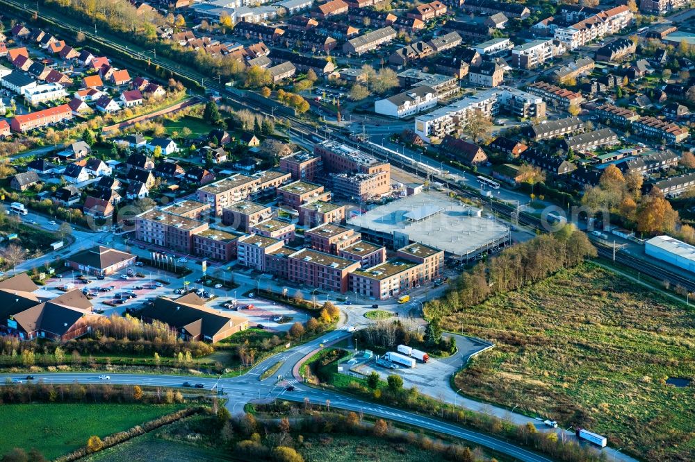 Aerial image Neu Wulmstorf - Track layout and station building and new development area in Neu Wulmstorf in the state Lower Saxony, Germany