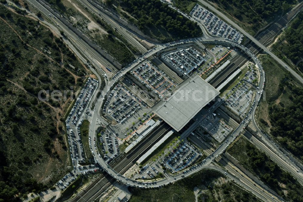 Aix-en-Provence from the bird's eye view: Station railway building of SNCF in Aix-en-Provence in Provence-Alpes-Cote d'Azur, France