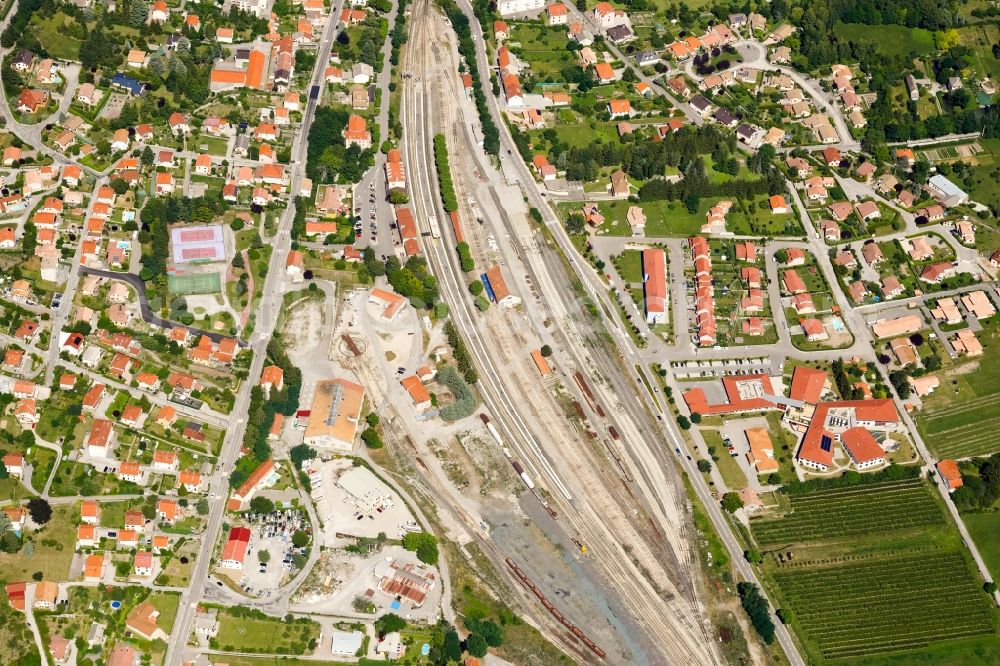 Aerial photograph Veynes - Station railway building in Veynes in Provence-Alpes-Cote d'Azur, France