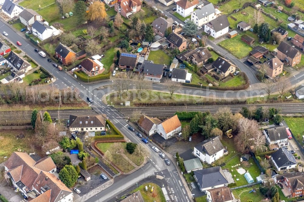 Aerial image Hamm - Train station railway building Wiescherhoefen Bahnhof on Wiescherhoefener Strasse in the district Selmigerheide in Hamm at Ruhrgebiet in the state North Rhine-Westphalia, Germany