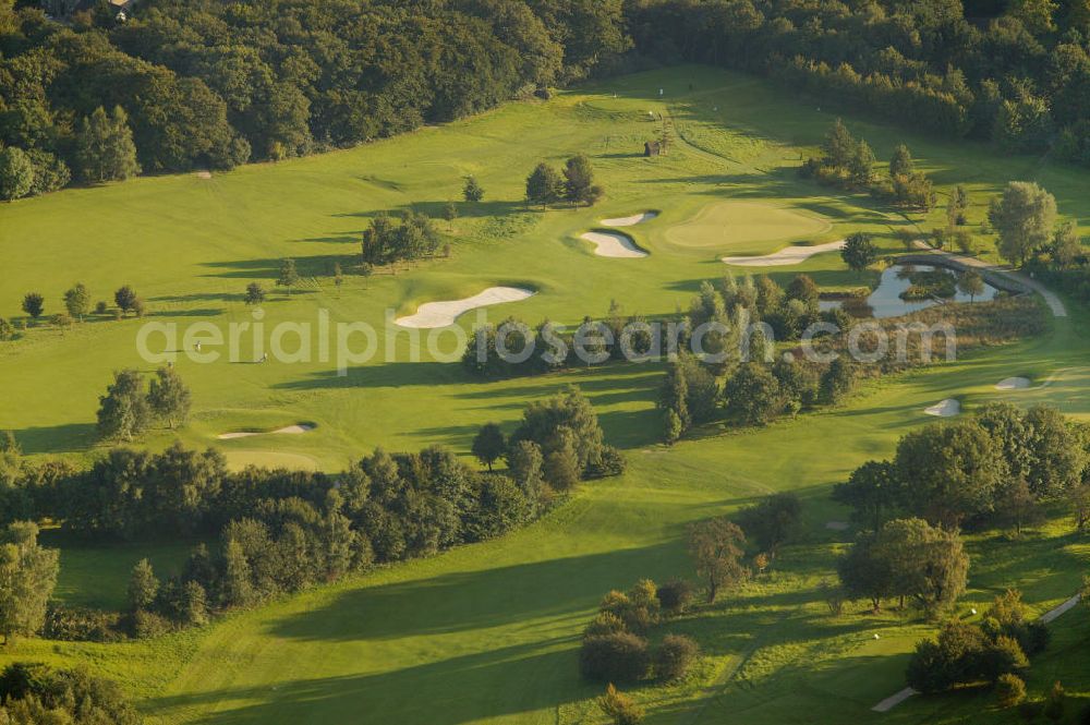 Bochum from the bird's eye view: Blick auf einen Golfplatz be Bochum.