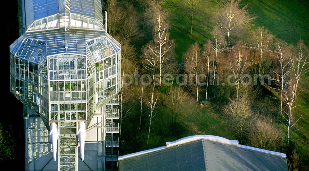 Hamm from the bird's eye view: Blick auf den Gläsernen Elefant im Maximilianpark. Der Freizeitpark wurde für die Landesgartenschau 1984 auf dem Gelände der stillgelegten „Zeche Maximilian“ errichtet und hat den 40 m hohen Gläsernen Elefanten zum Wahrzeichen. View of the Glass Elephant in the Maximilian Park. The theme park was built for the Regional Garden Show 1984 at the site of the disused Maximilian Mine and has the 40-meter Crystal Elephant as token.