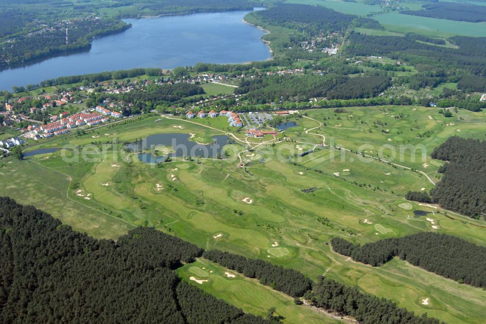 MOTZEN from the bird's eye view: Blick auf den Golfplatz / die Golfplatzanlage des Berliner Golf- und Country Club Motzener See e.V.. Kontakt: Am Golfplatz 5 15749 MittenWalde OT Motzen, Tel. 033769 50130, Fax 033769 50134, E-Mail: info@golfclubmotzen.de,