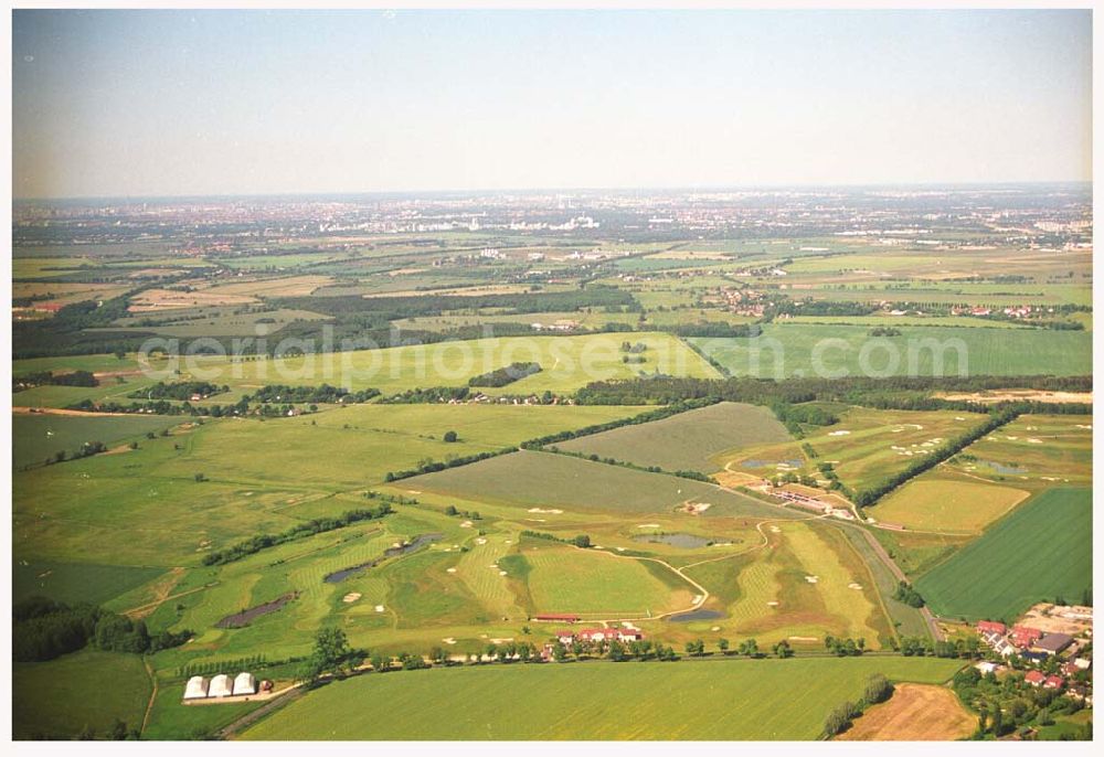 Groß Kienitz / Brandenburg from the bird's eye view: 29.05.2004 Groß-Kienitz / BRB Golfcenter Groß Kienitz Verwaltungsgesellschaft mbH, Herr Markus Fränkle, Friedrichstraße 150, 10117 Berlin, Tel.: 20394043, Fax: 20394022