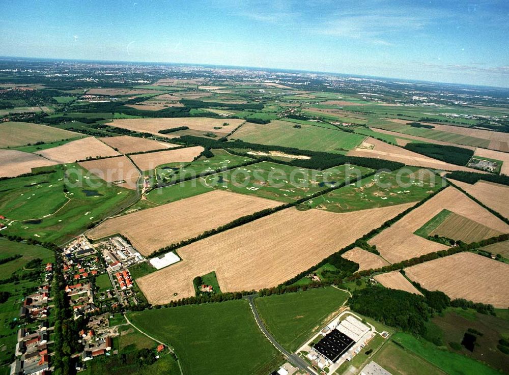 Aerial photograph Groß - Kienitz - Golfplatz bei Groß-Kienitz am Flughafen Berlin - Schönefeld / BRB.